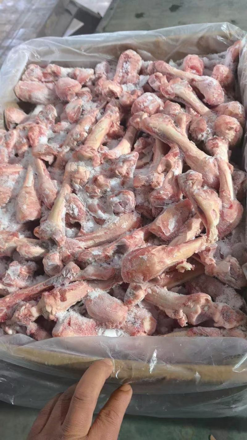 熬汤羊棒骨
