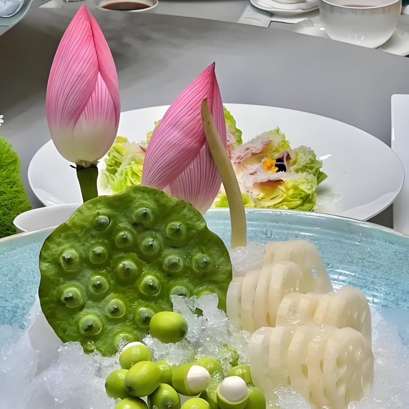 莲藕：甜、嫩、脆，品种以珍珠藕、湖北3号、