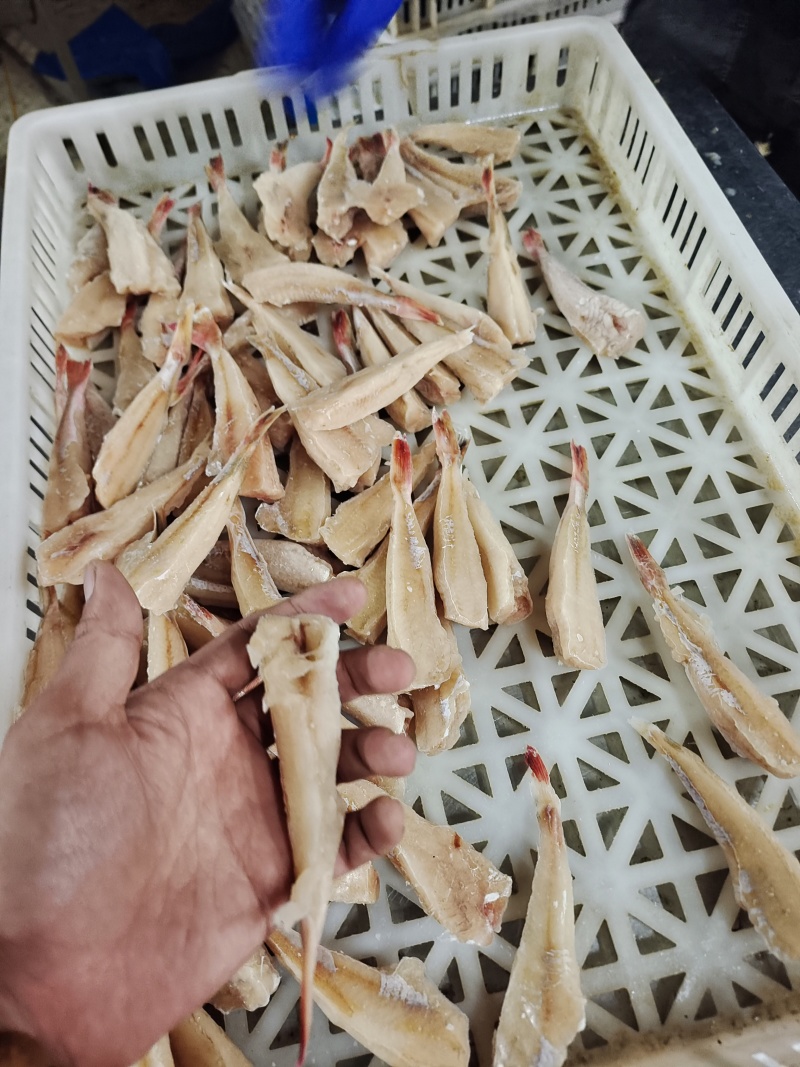 三去红头鱼轴，红娘鱼轴。