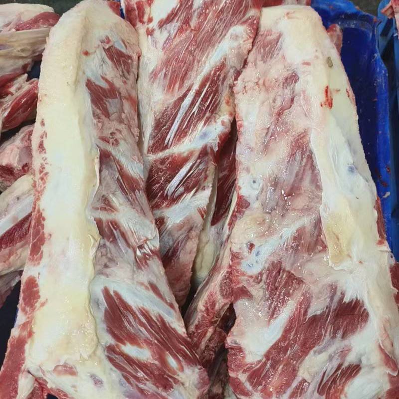 带肉牛胸骨