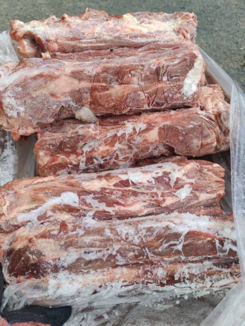 满肉羊脖骨，含肉率70左右，肉多多
