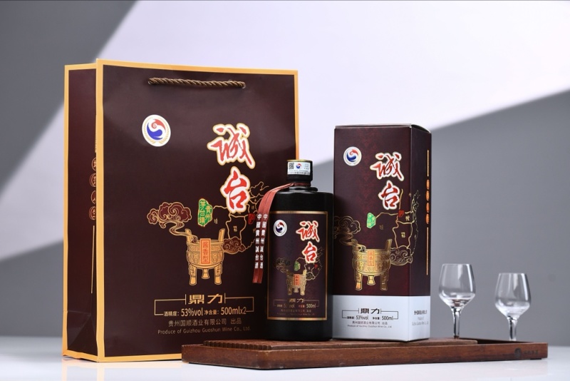 贵州茅台镇酱香型白酒生产厂家53度纯粮食酒整箱批发