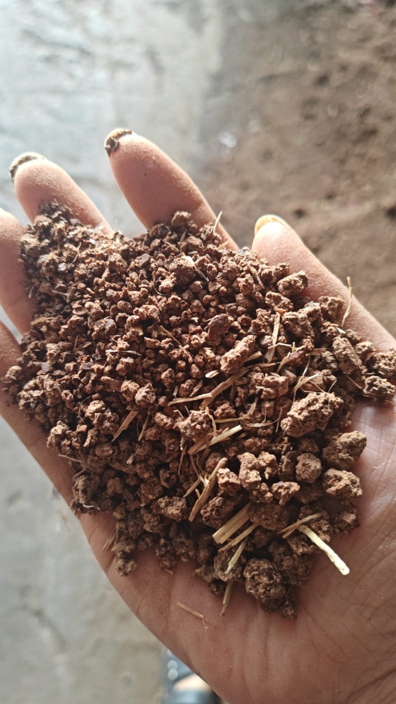 （来电询价）茶粕茶枯茶麸茶籽饼厂家直销杀杂鱼清塘肥水