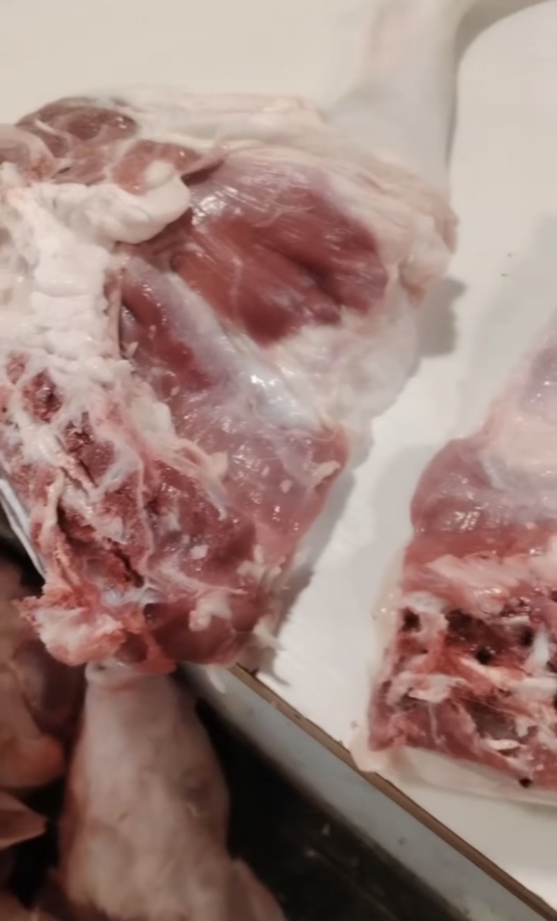 精品羊肉山羊肉现杀现发，肉质鲜嫩，欢迎咨询联系