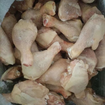 鸡腿，琵琶腿，白条鸡分割品。按需加工，翅中，翅根，鸡胸，