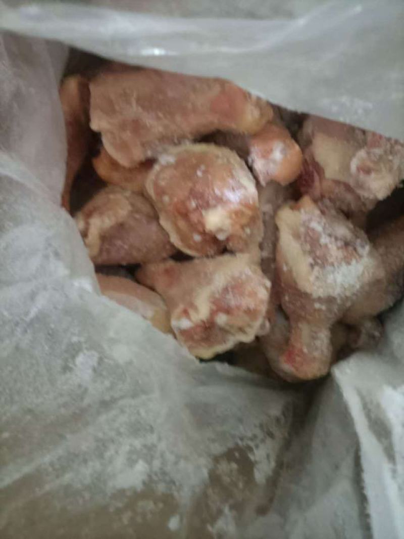 鸡腿，琵琶腿，白条鸡分割品。按需加工，翅中，翅根，鸡胸，