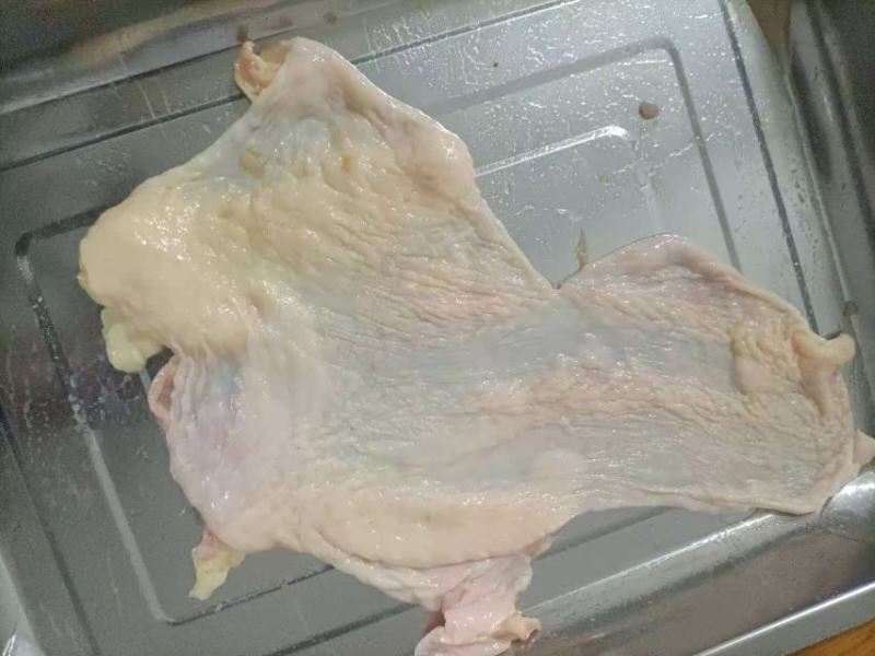 鸡胸皮，按需加工鸡腿，鸡翅，鸡胸，鸡爪，鸡架，鸡皮。