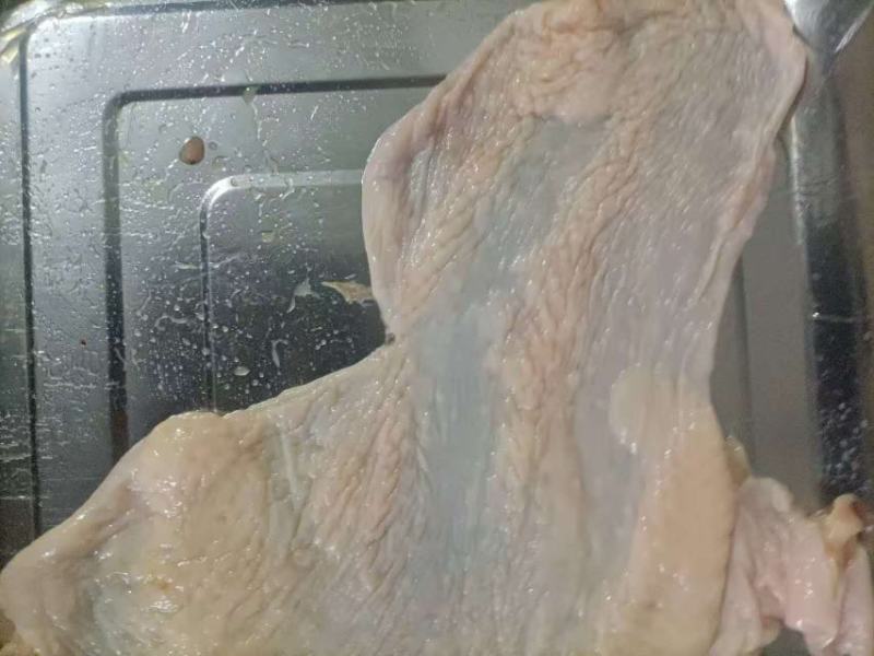 鸡胸皮，按需加工鸡腿，鸡翅，鸡胸，鸡爪，鸡架，鸡皮。