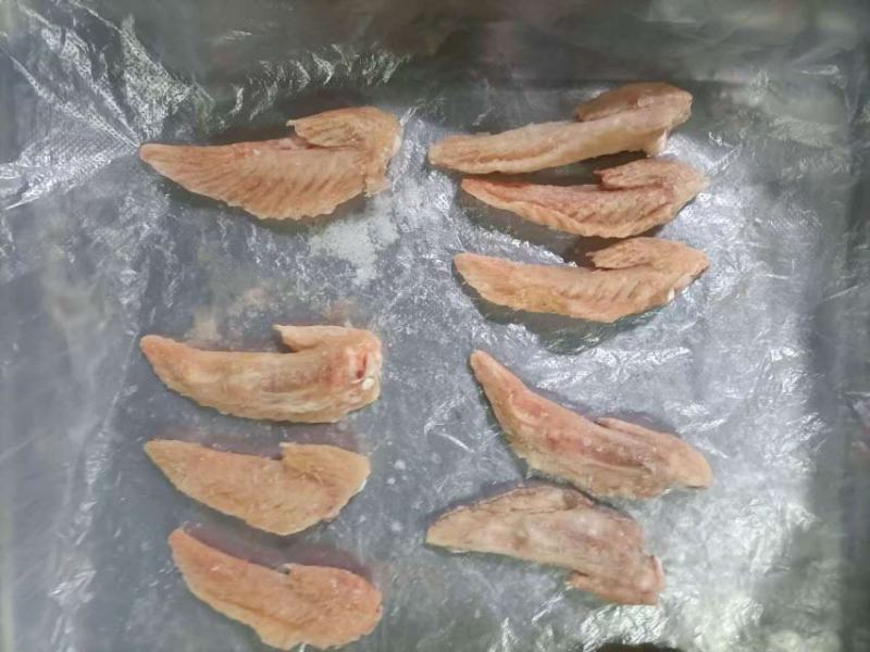 冷冻鸡翅尖，按需加工，翅中，翅根，鸡胸，鸡腿，去骨切块