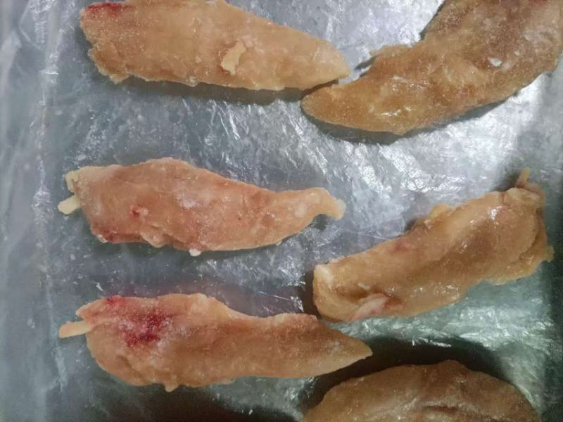鸡小胸，按需加工鸡腿，鸡翅，鸡爪，按需去骨，切块包装