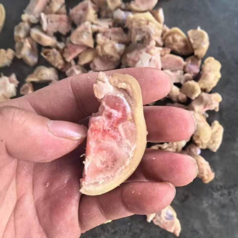 火烧毛猪蹄块