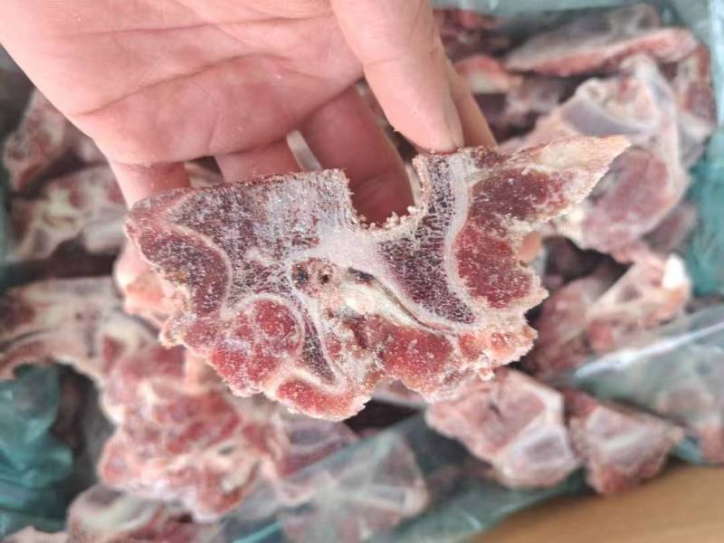 牛脖骨，带肉还不错
