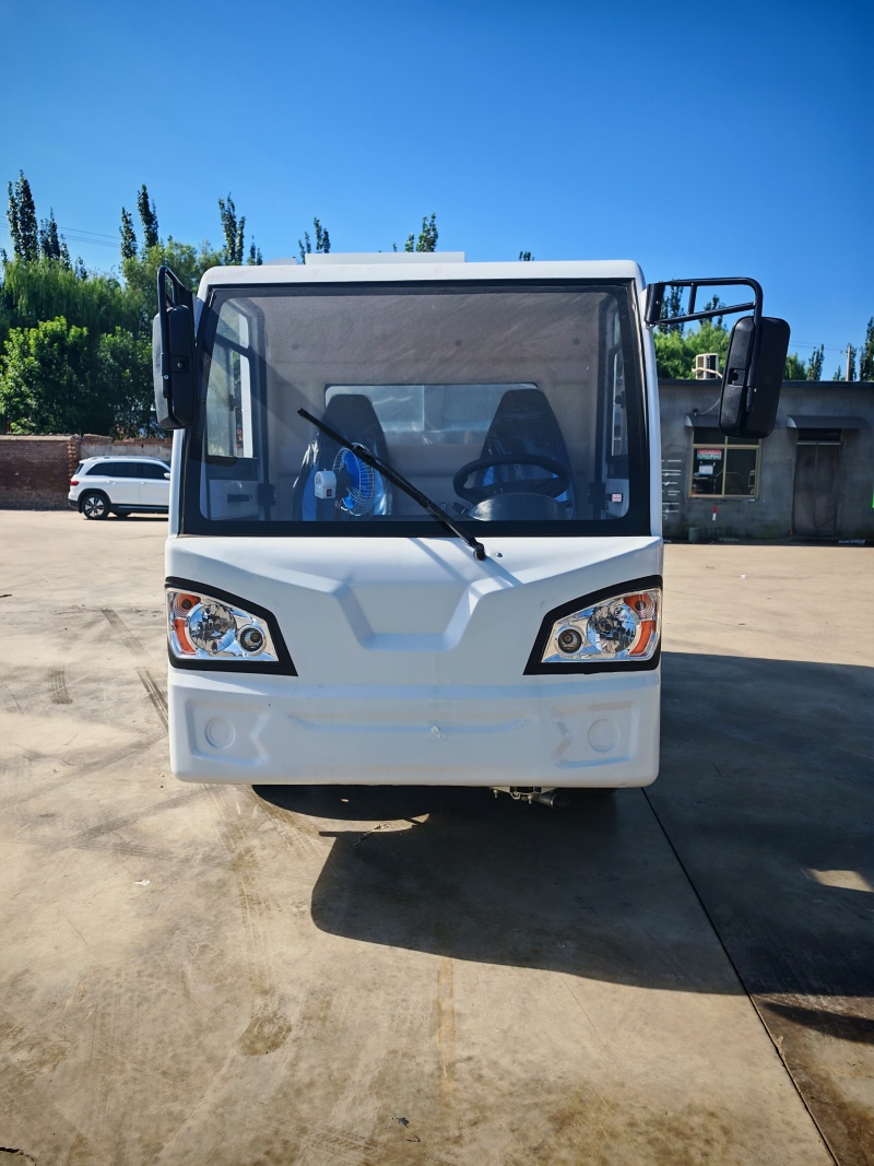 电动四轮挂桶垃圾车垃圾清运车