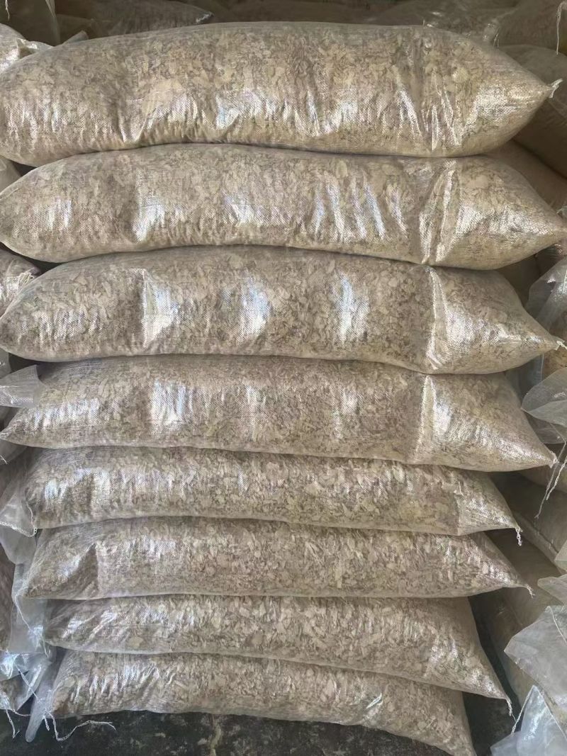 玉米饼：蛋白11-17，脂肪6，水分8