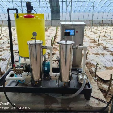 全自动高压雾化打药降温，一体机使用与大棚，蔬菜露天果蔬