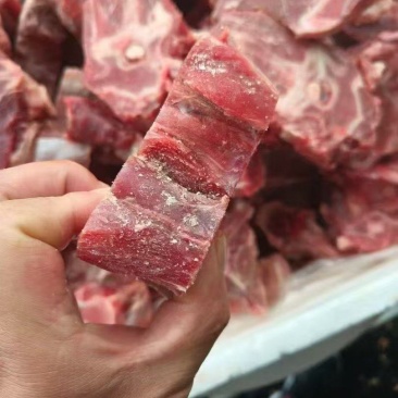 满肉羊蝎子