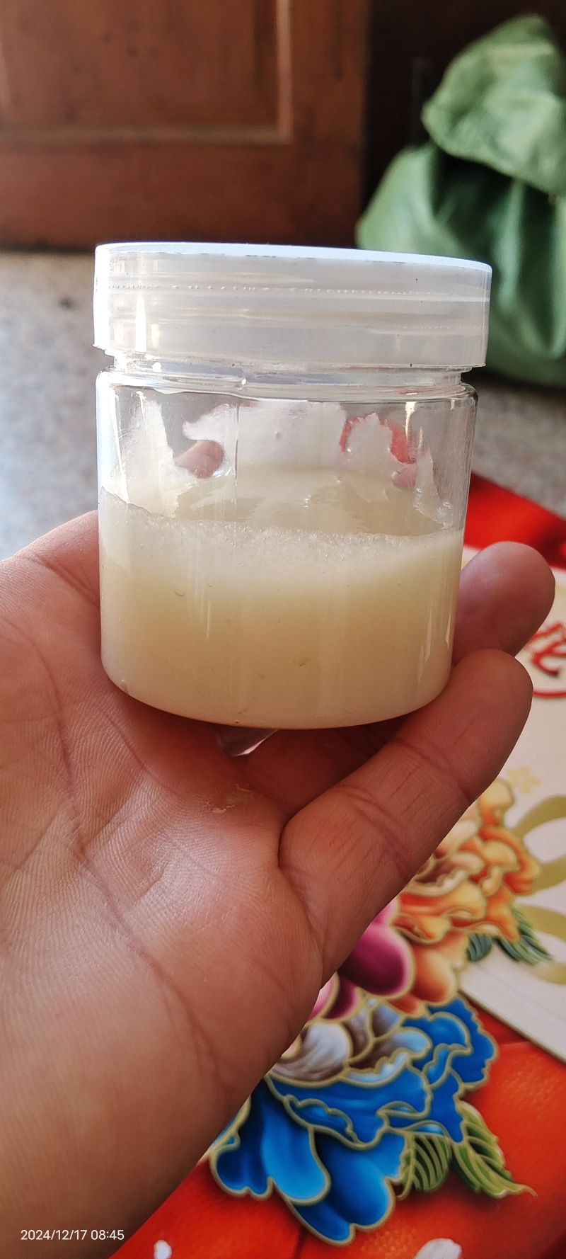 鸭脚木冬蜂蜜