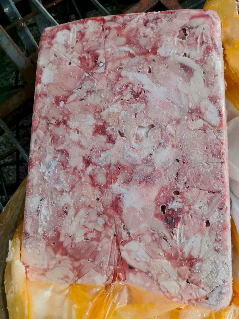带皮胸肉块/胸碎肉/腿碎肉/手工修胸碎肉