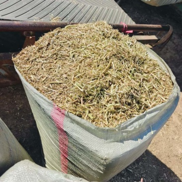 花生秧草料