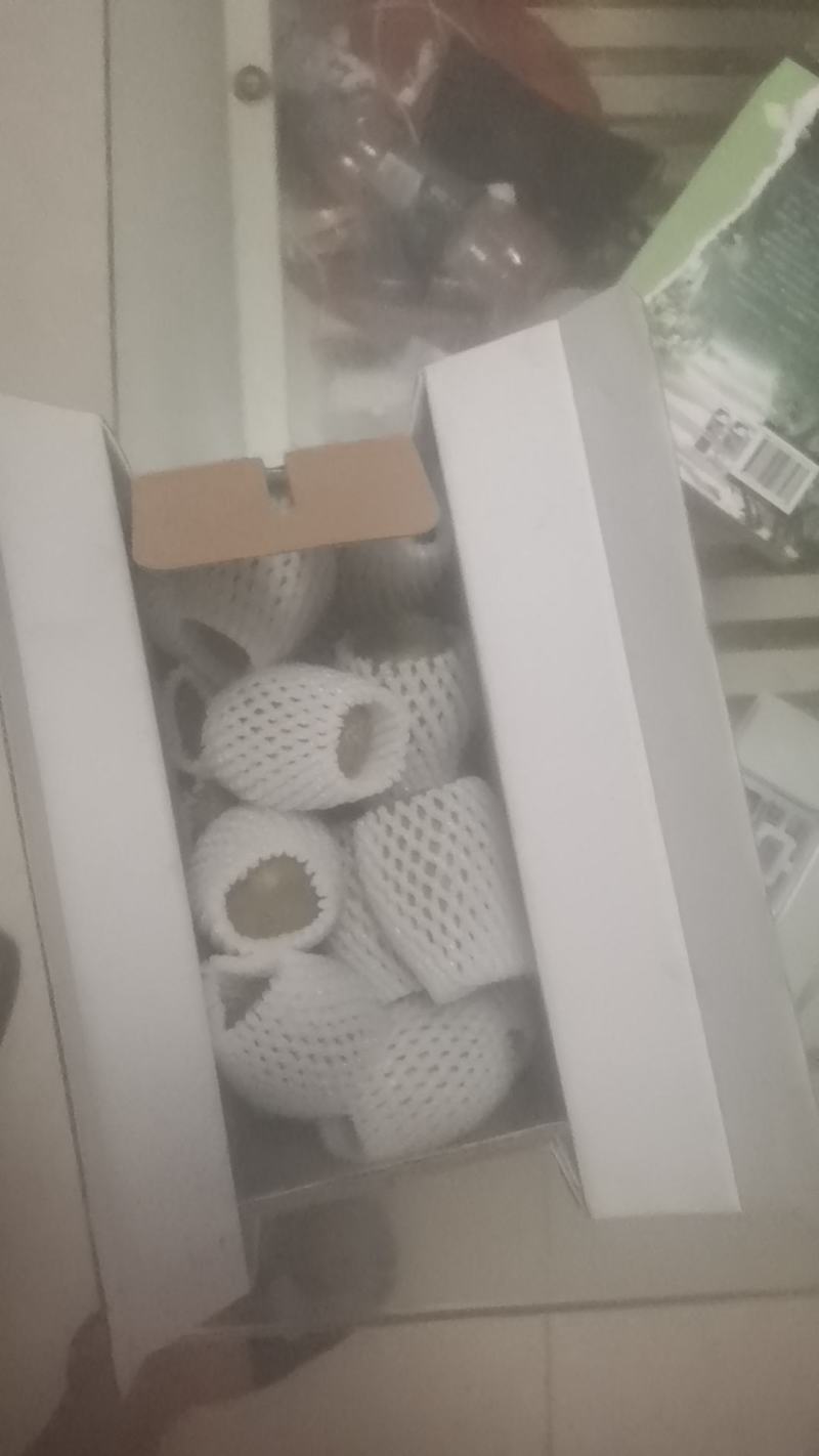 50--70的果子个位数一箱3斤装有没有老板要的