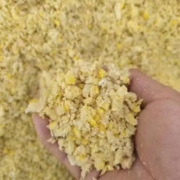 发酵熟米玉饲料:（可替代玉米）甜度高，热量高