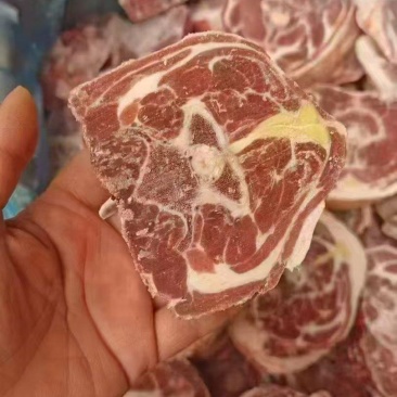 满肉羊脖骨
