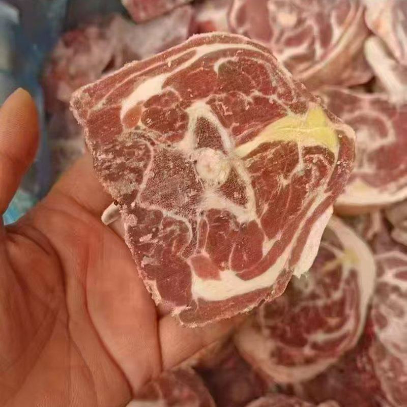 满肉羊脖骨
