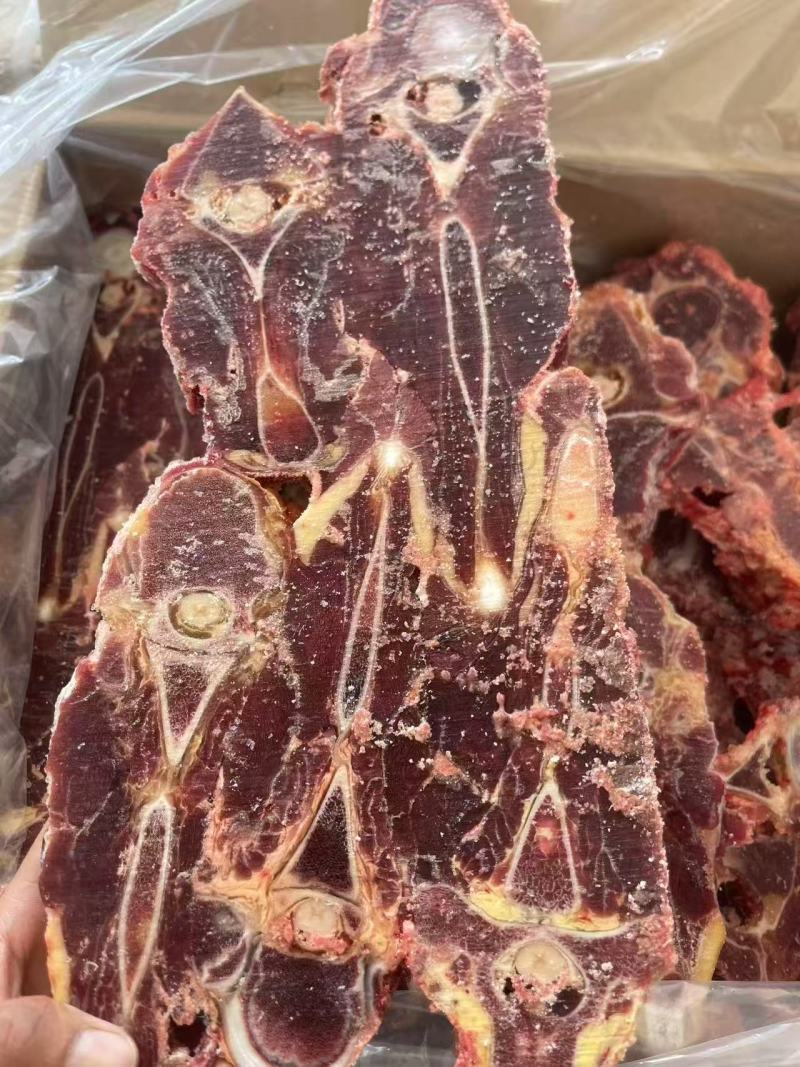 满肉牛脊骨