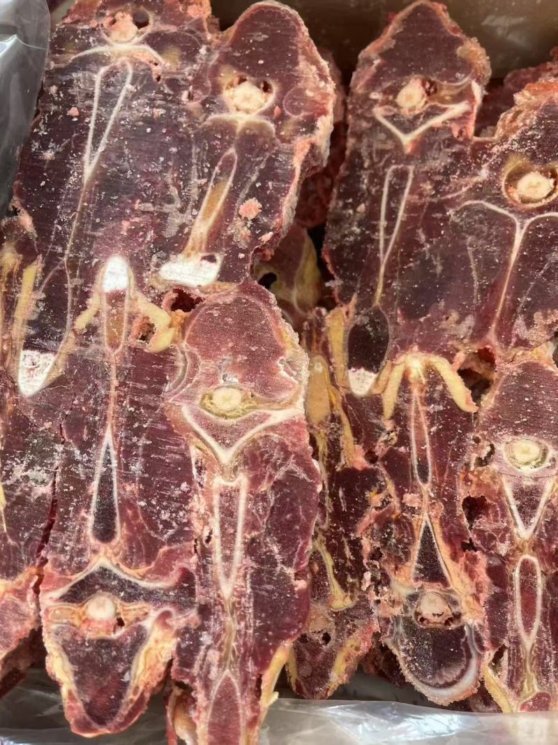 满肉牛脊骨