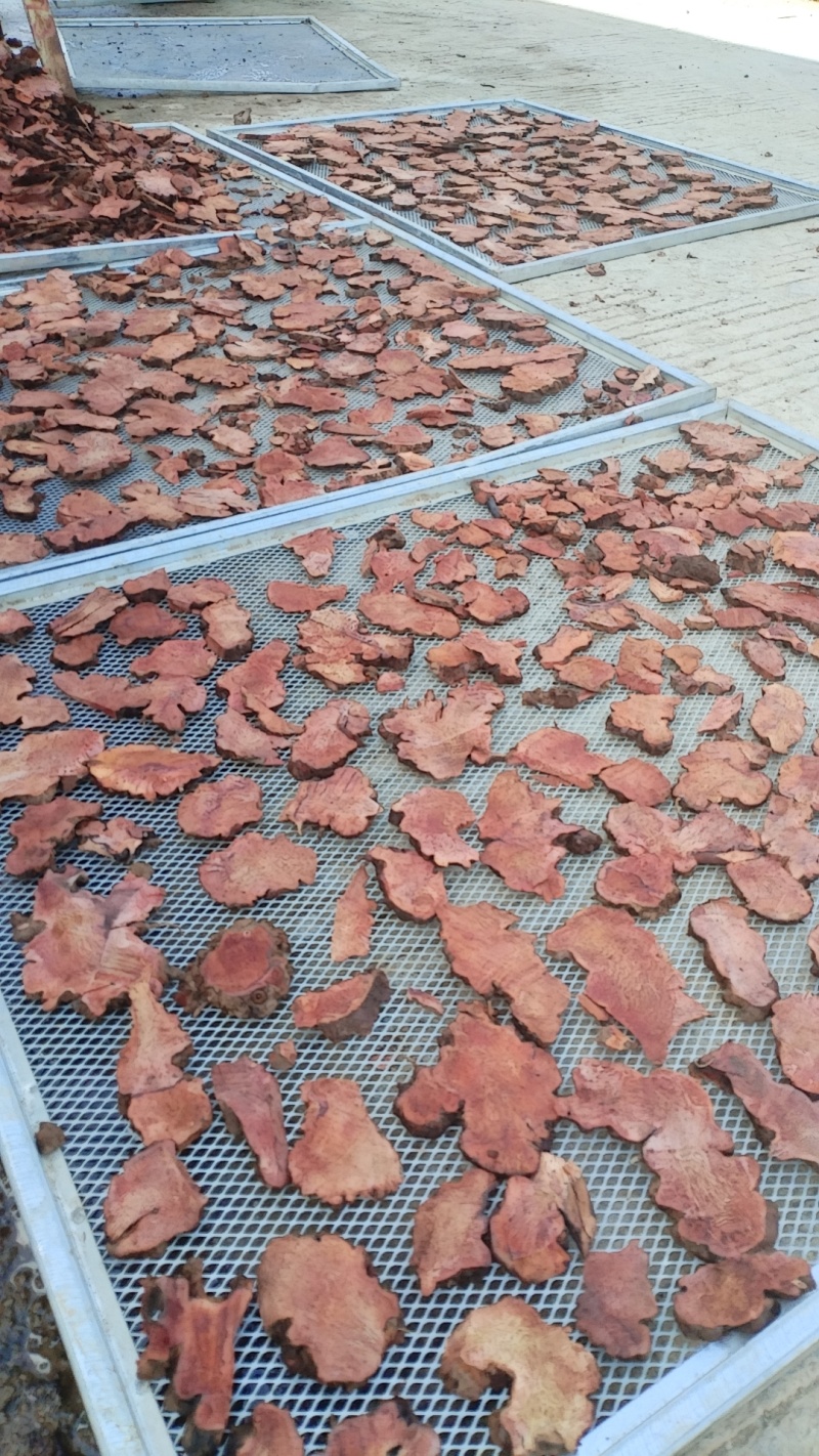 土茯苓红肉干片太阳自然晒干一手货源量大从优保证野生正品