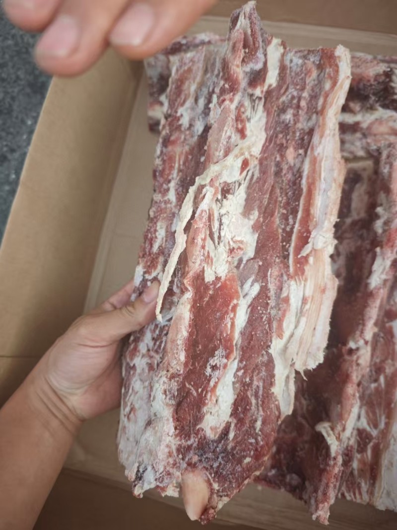 白油牛腰椎骨