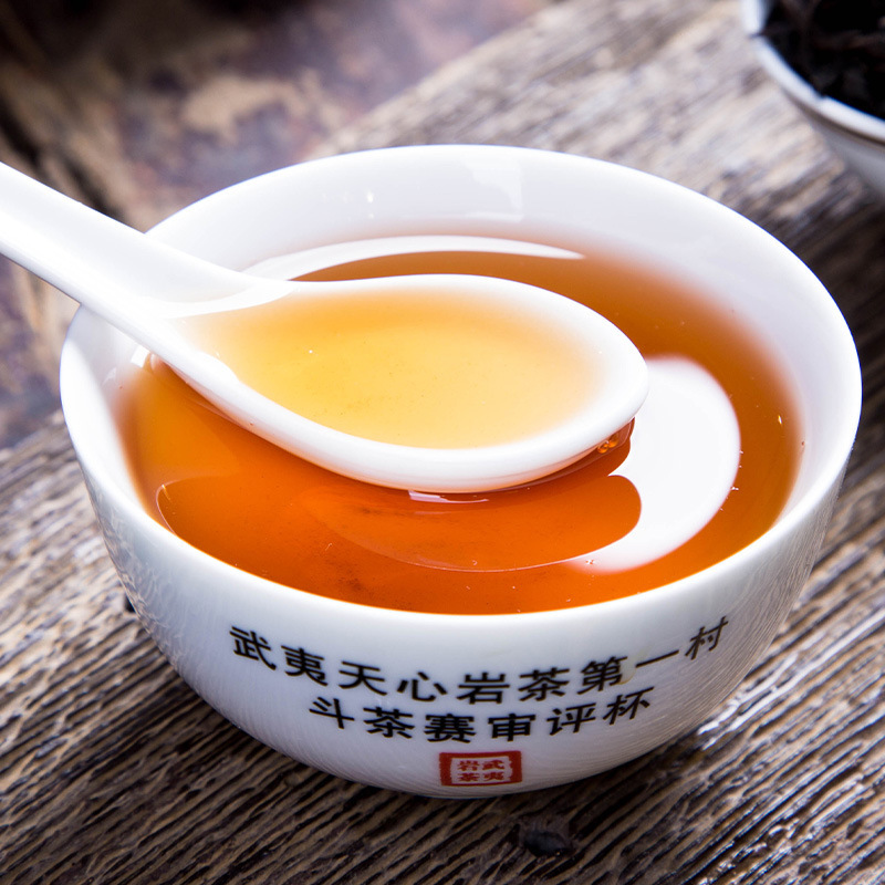 大红袍厂家批发四大名枞正岩白鸡冠茶叶铁罐装武夷岩茶炭焙乌