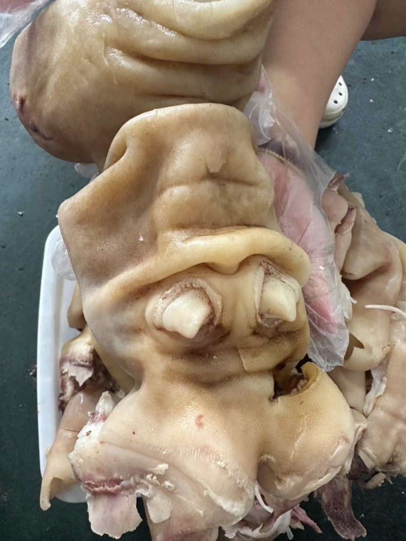 熟牛蹄，去骨熟牛蹄，熟食，熟牛副，熟牛杂，牛副产品批发