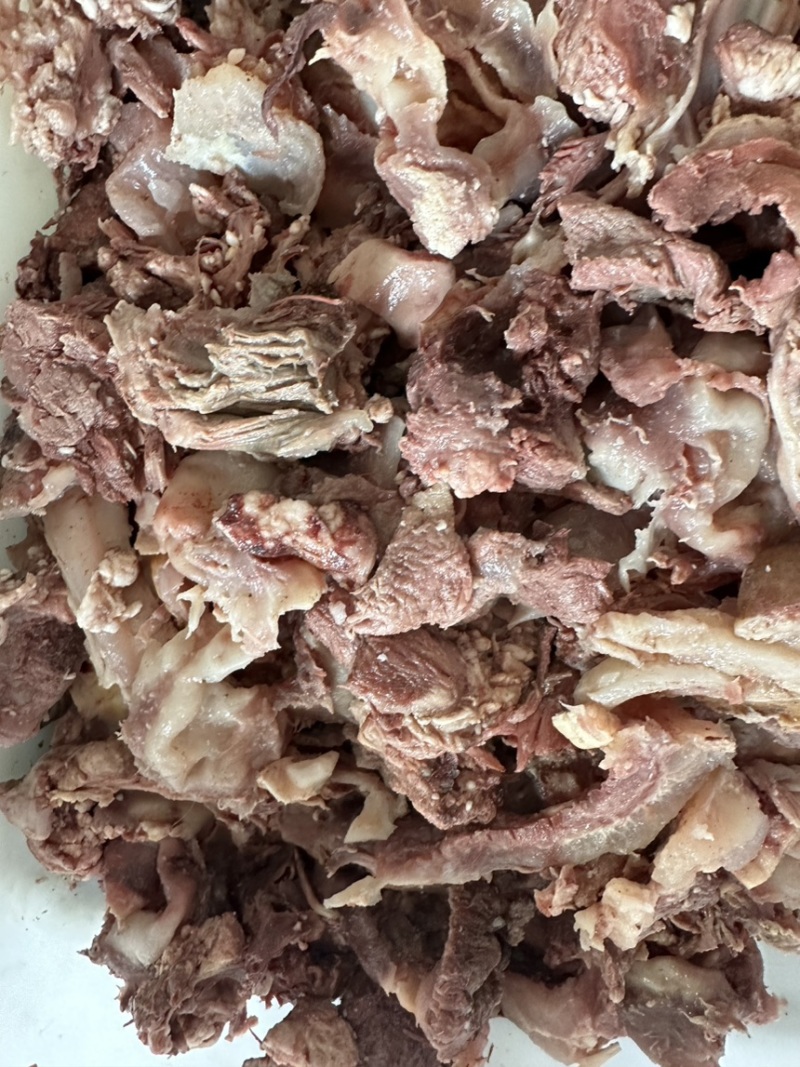 熟牛肉，熟牛碎肉，熟牛头碎肉，一手货源，熟碎肉批发