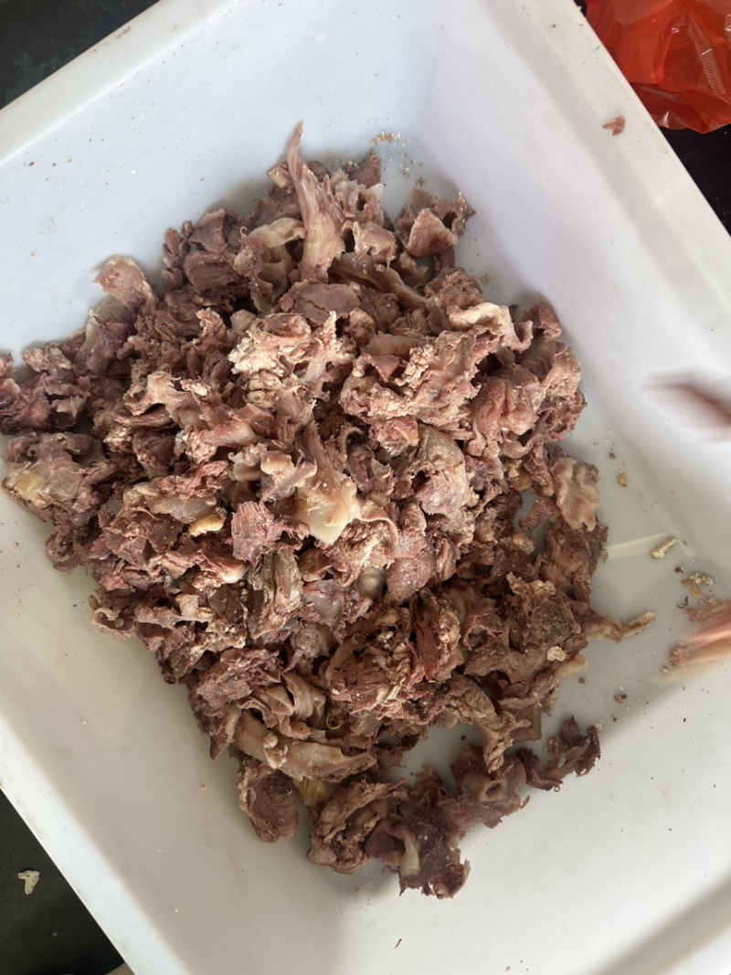 熟牛肉，熟牛碎肉，熟牛头碎肉，一手货源，熟碎肉批发