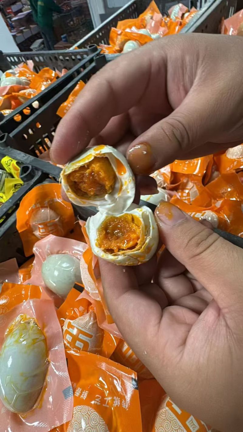 大量批发咸鸭蛋，烤鸭蛋，厂家直发，欢迎采购