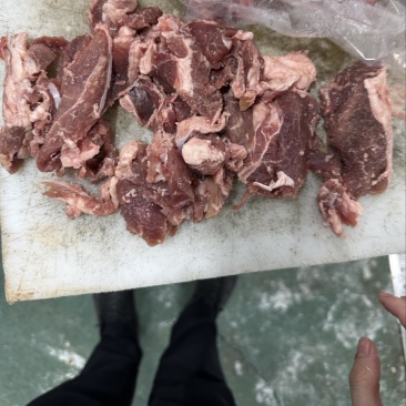 纯干羊碎肉，货源充足，全国发货，手续齐全，需要联系。