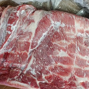 去皮五花肉，层次感好，新鲜度高，日期新鲜，品质嘎嘎嘎好，