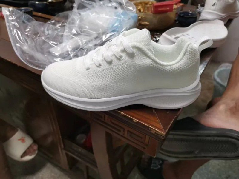 200的全请便宜甩，鞋底震动设计，