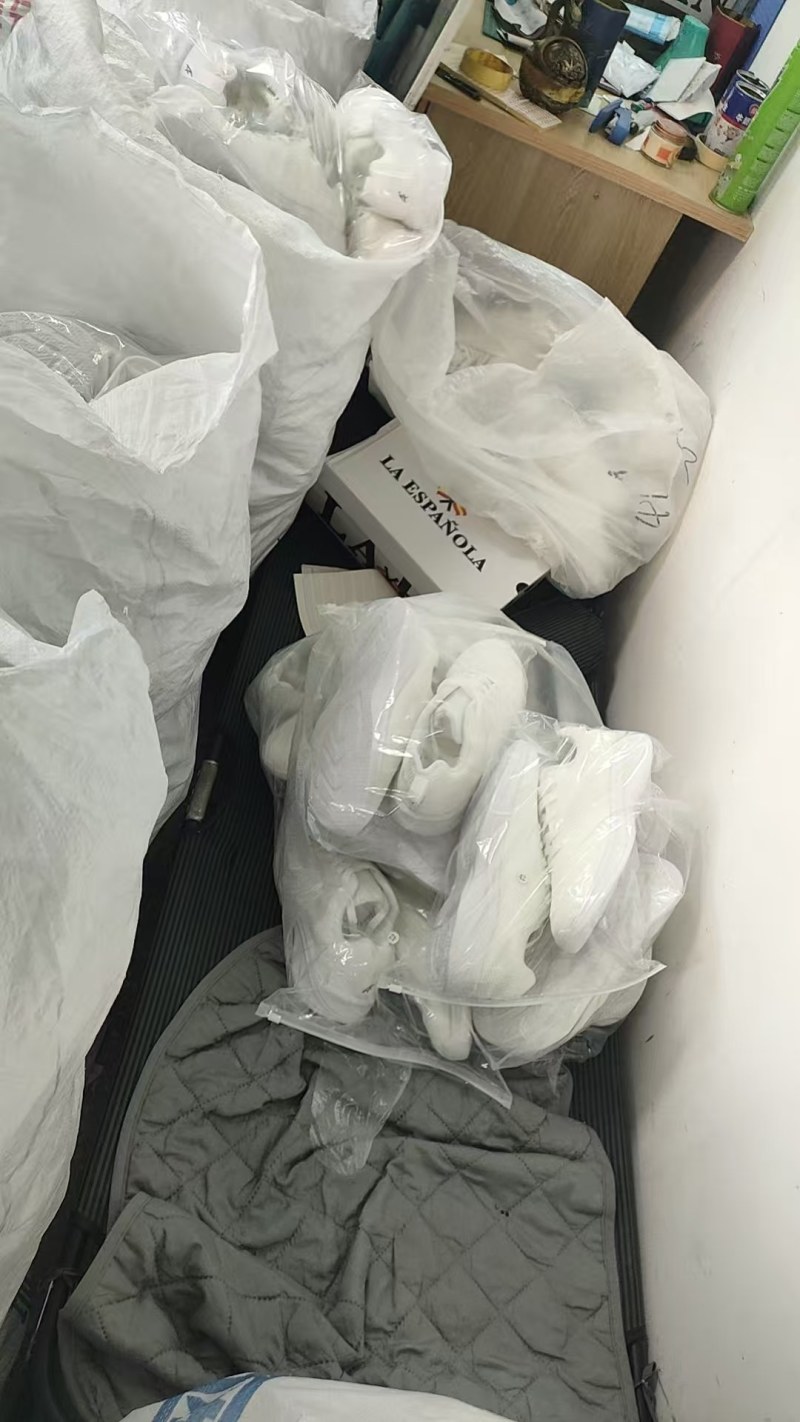 200的全请便宜甩，鞋底震动设计，