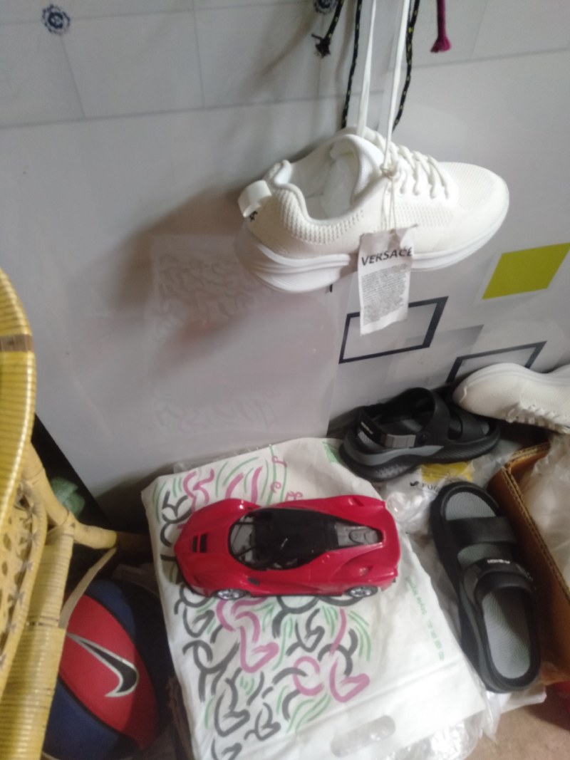 200的全请便宜甩，鞋底震动设计，