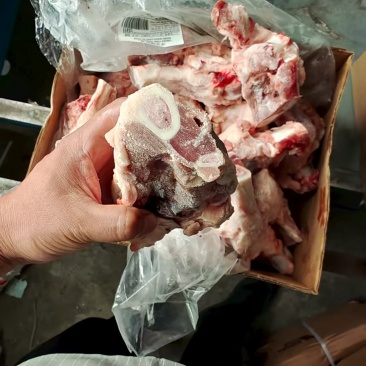 后肘骨，猪后腿骨货源充足量大从优欢迎联系咨询订购