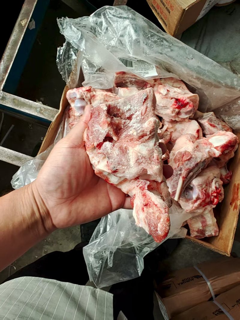 3548后肘骨，带肉带筋带拐筋。可给加工定制