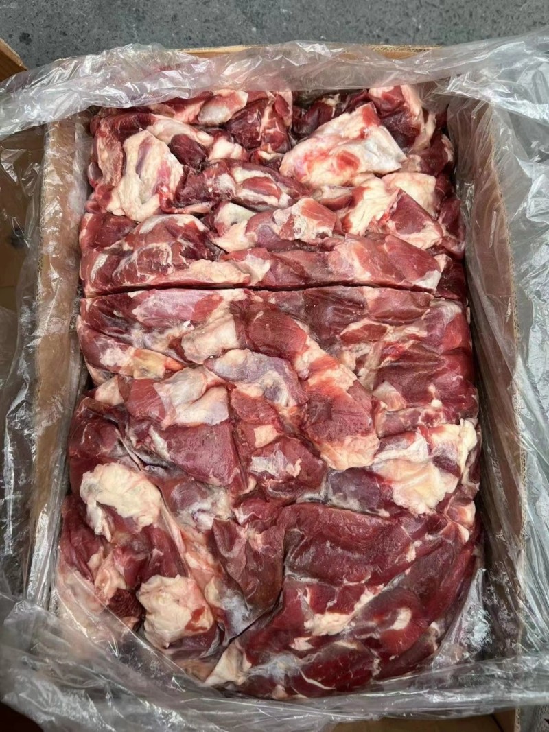 牛碎肉，90%比例瘦肉率高，块型大，新鲜度好