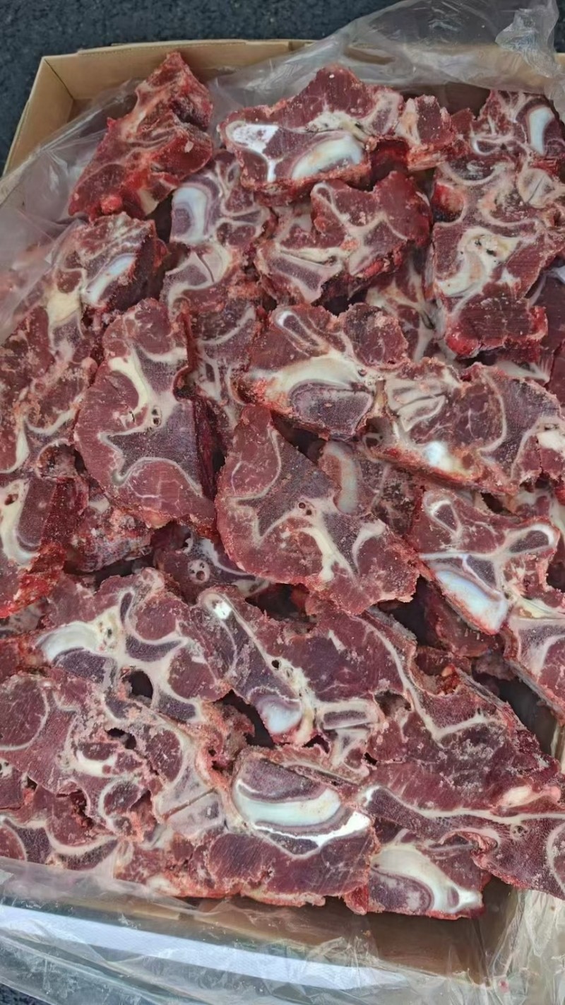 多肉牛脖骨