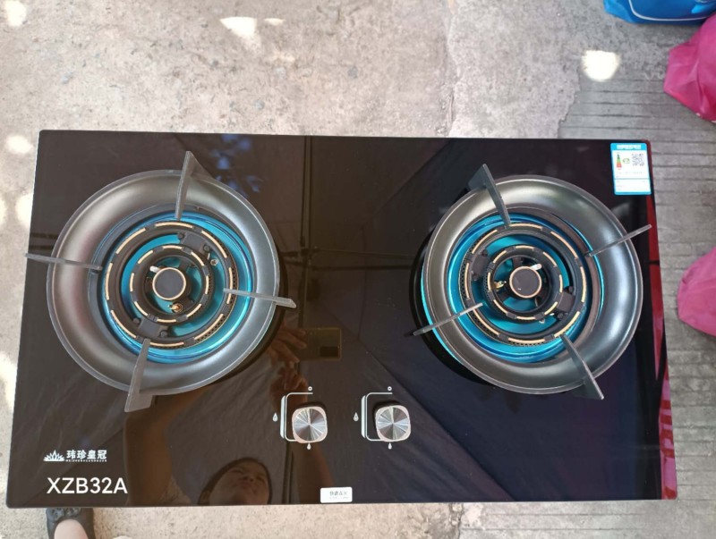 玮珍皇冠燃气灶VQ32新款火盖保洁大火力5.2全包底盘