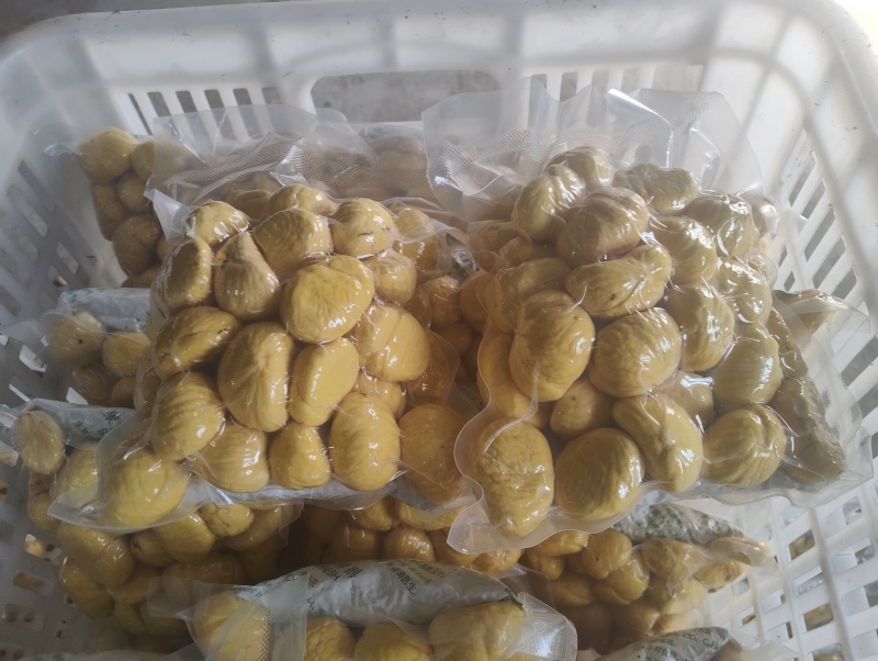 板栗仁真空，25年新货各种包装厂家供应，品质保证，可电商