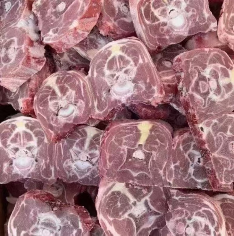 满肉羊脖骨