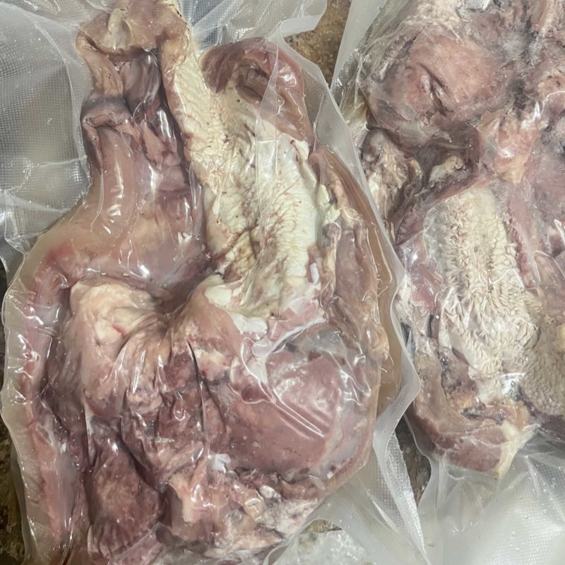 低价批发熟牛头肉，干净立正，没有多余边角料真空包装