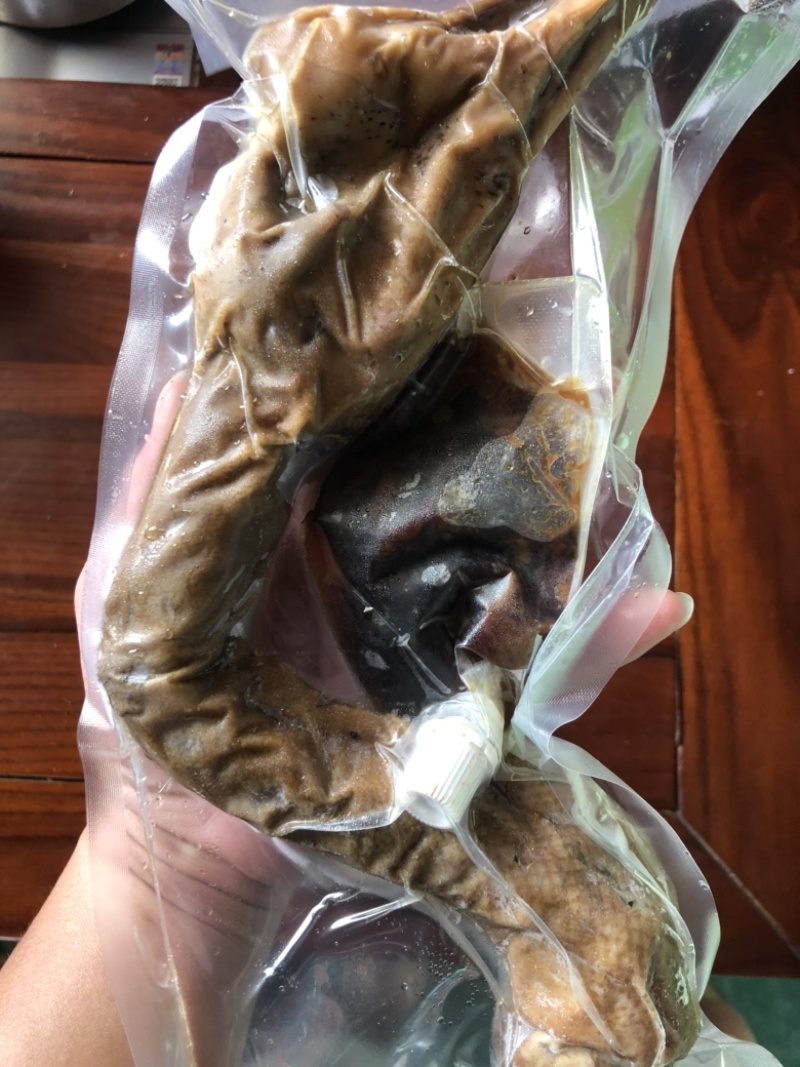 400克-500克带汁卤鹅头，加热可以吃